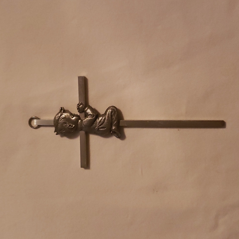 6" BRASS SILVER PLATED CROSS WITH FINE PEWTER PRAYING BOY